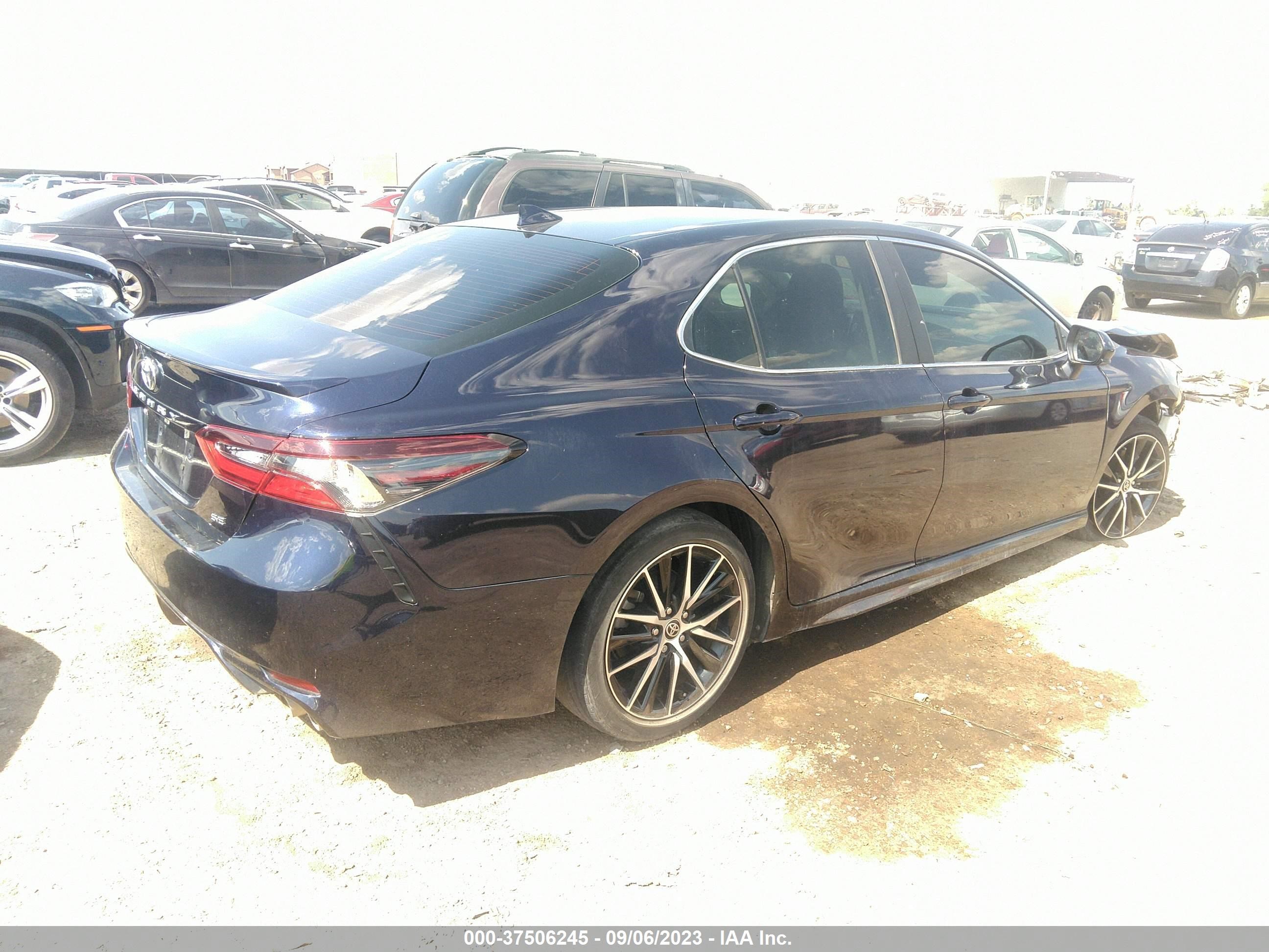 Photo 3 VIN: 4T1G11AK0MU413869 - TOYOTA CAMRY 