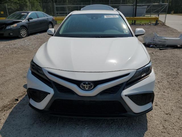 Photo 4 VIN: 4T1G11AK0MU484201 - TOYOTA CAMRY SE 