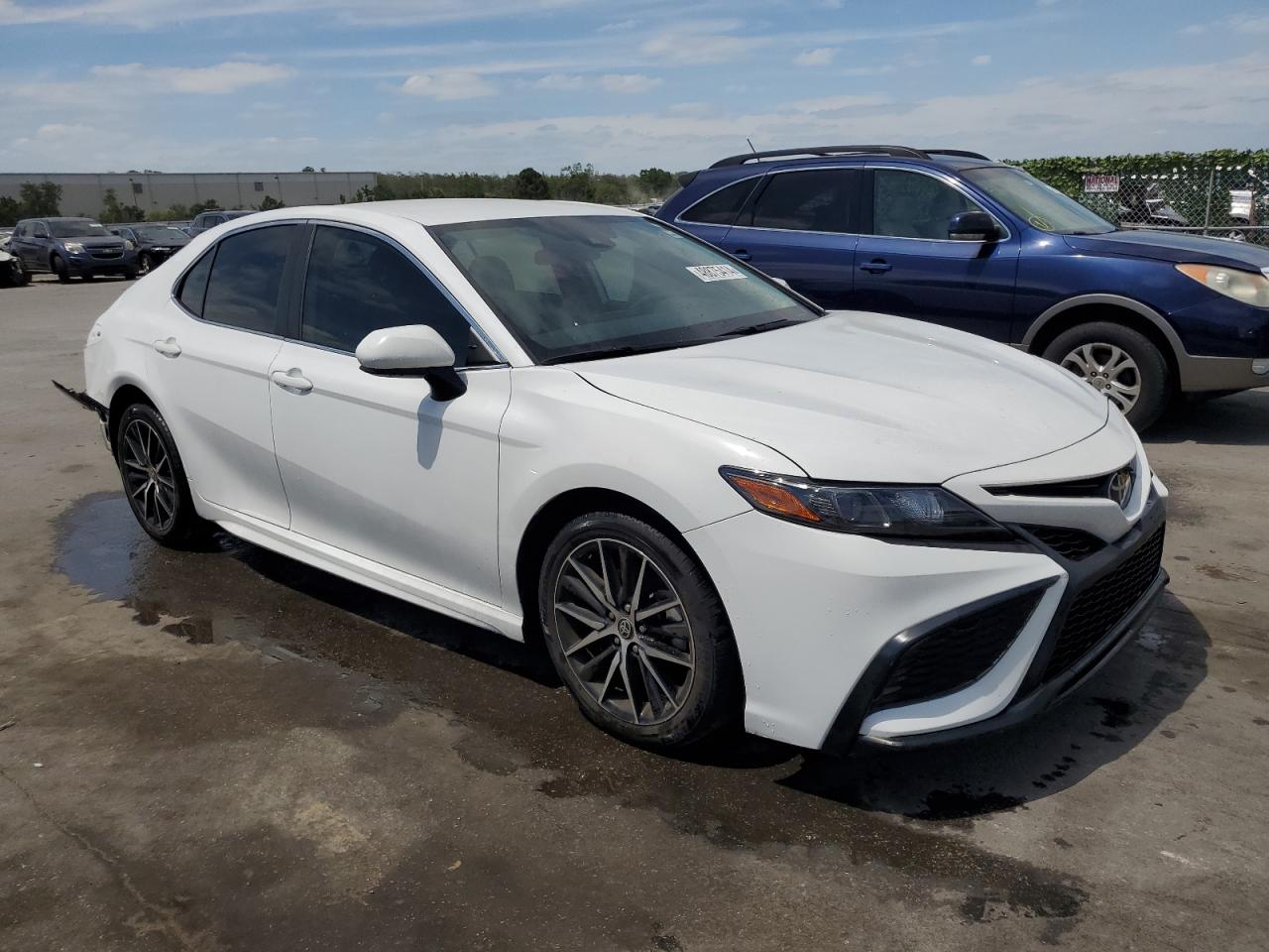 Photo 3 VIN: 4T1G11AK0MU562413 - TOYOTA CAMRY 