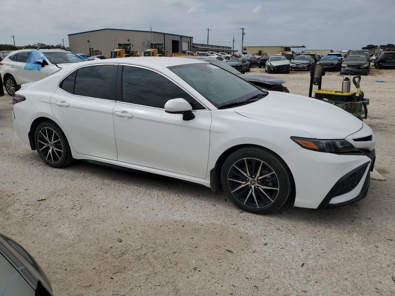 Photo 3 VIN: 4T1G11AK0MU616888 - TOYOTA CAMRY 