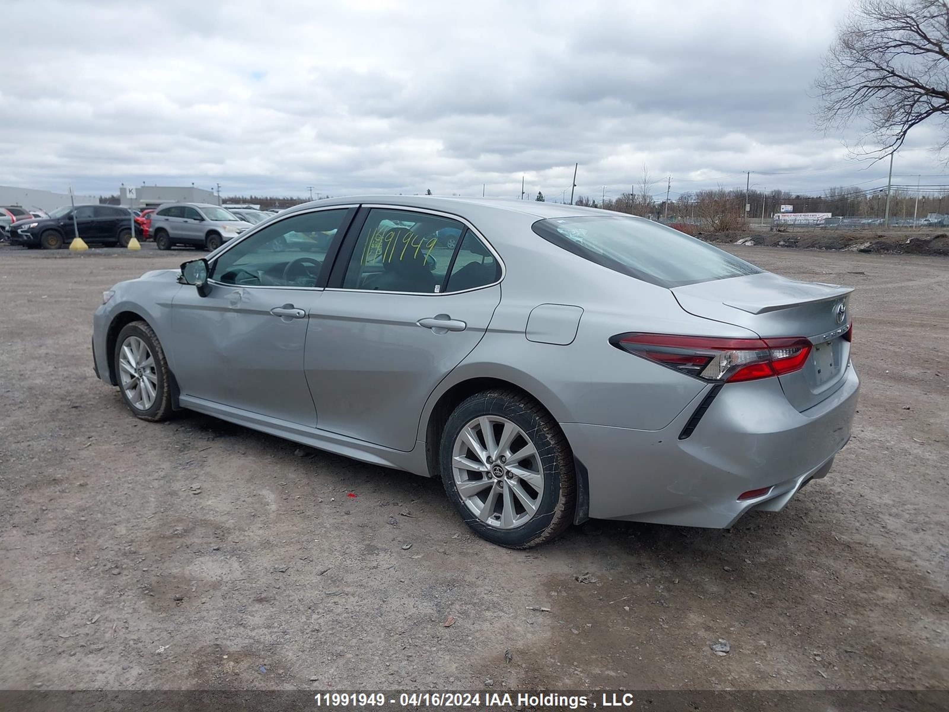 Photo 2 VIN: 4T1G11AK0NU060230 - TOYOTA CAMRY 