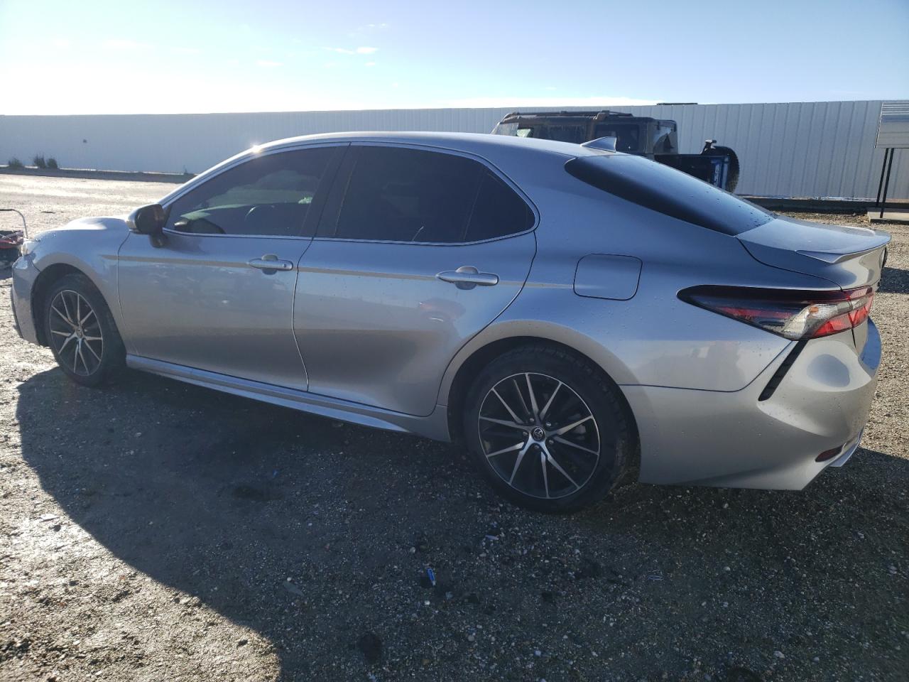 Photo 1 VIN: 4T1G11AK0NU618271 - TOYOTA CAMRY 