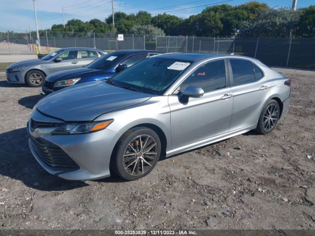 Photo 1 VIN: 4T1G11AK0NU629853 - TOYOTA CAMRY 