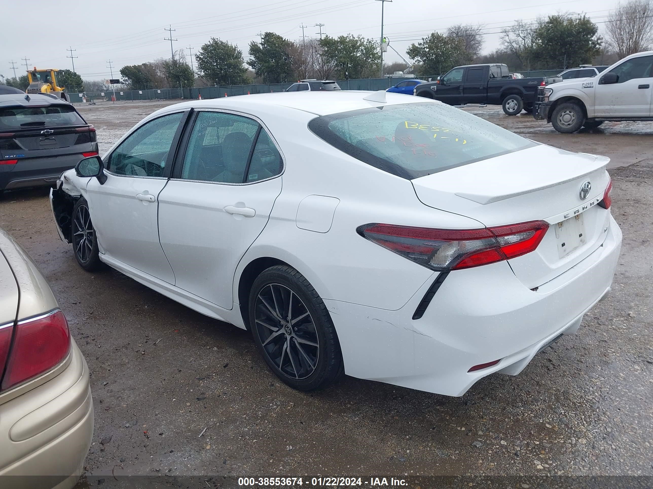 Photo 2 VIN: 4T1G11AK0NU679474 - TOYOTA CAMRY 