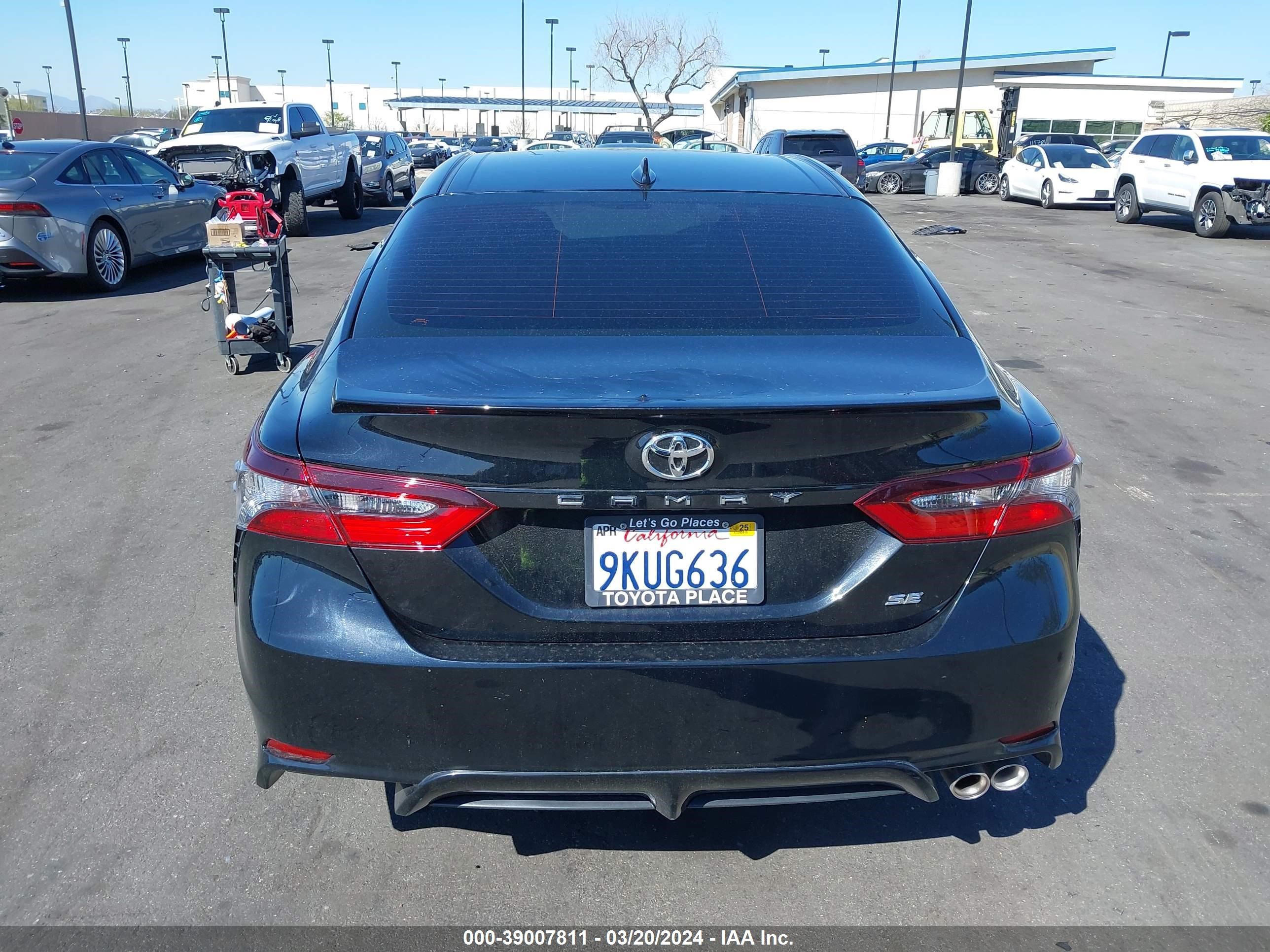 Photo 15 VIN: 4T1G11AK0NU681838 - TOYOTA CAMRY 