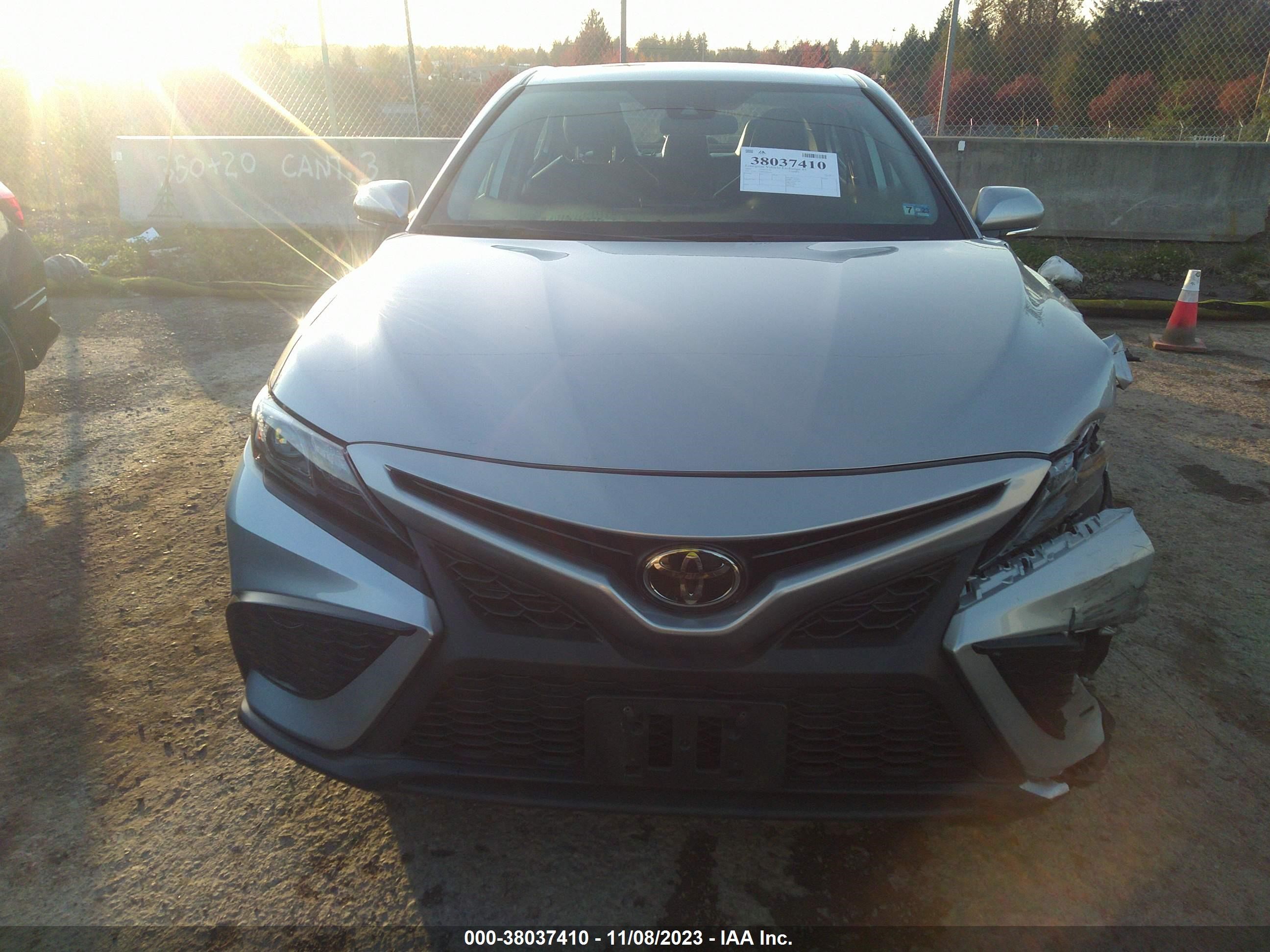 Photo 12 VIN: 4T1G11AK0NU709430 - TOYOTA CAMRY 