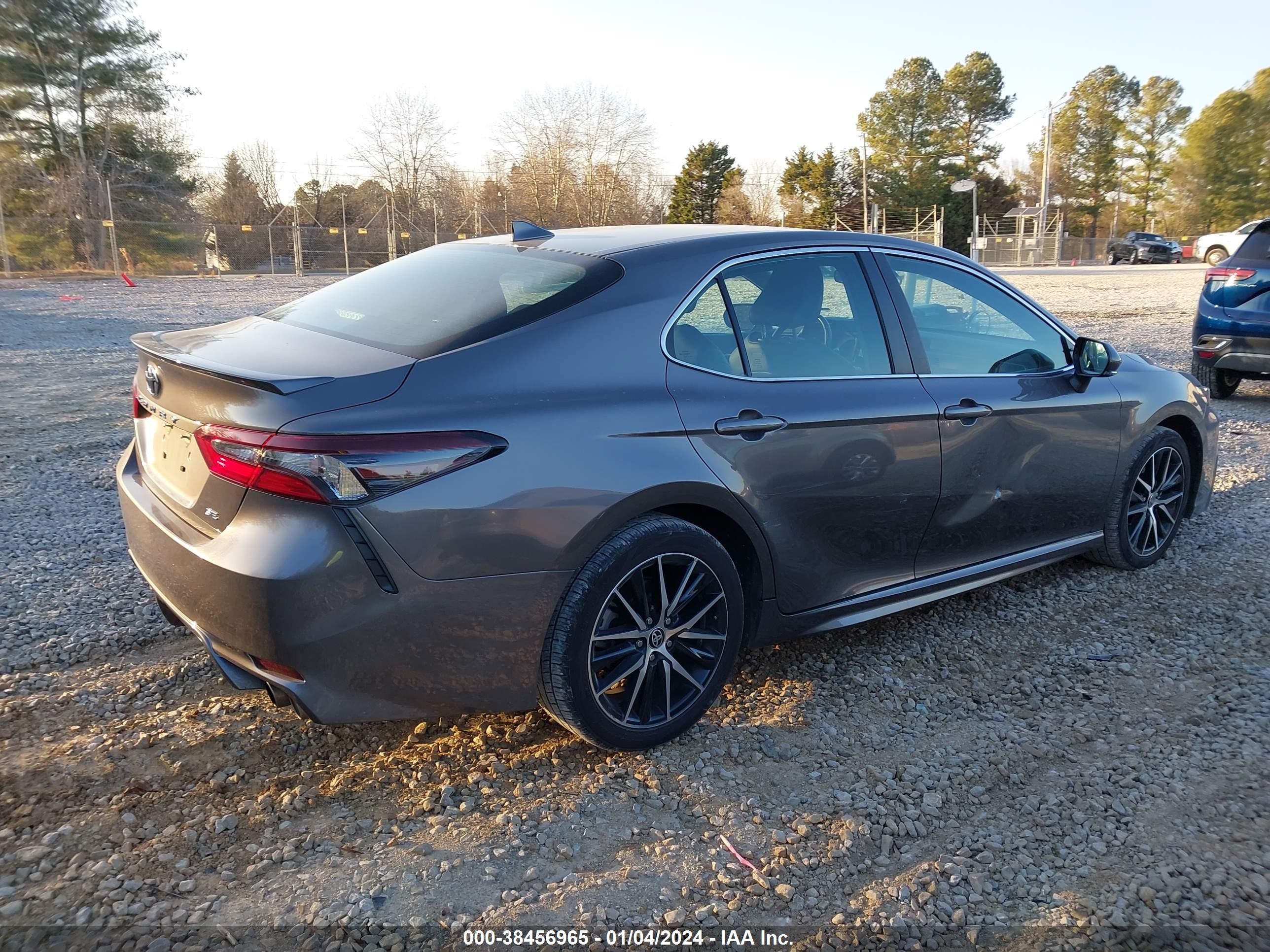 Photo 3 VIN: 4T1G11AK0NU711095 - TOYOTA CAMRY 