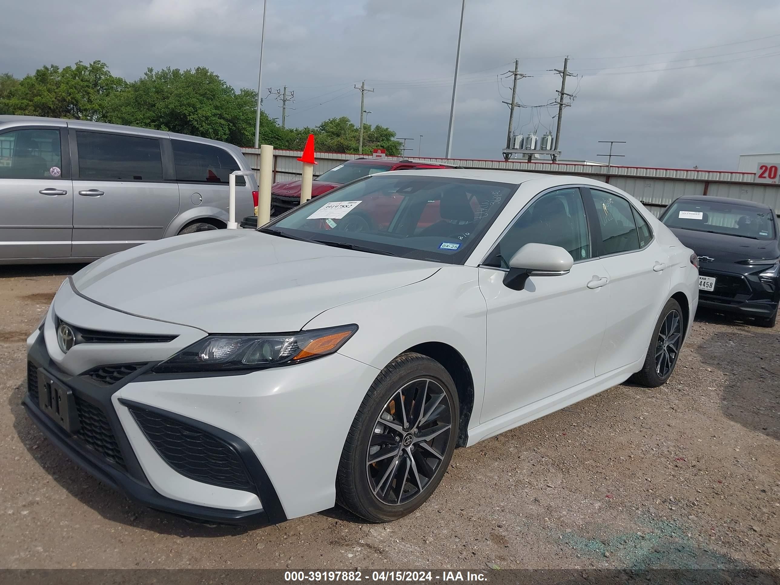 Photo 1 VIN: 4T1G11AK0PU155065 - TOYOTA CAMRY 