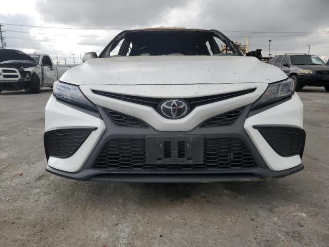 Photo 4 VIN: 4T1G11AK0PU821499 - TOYOTA CAMRY 