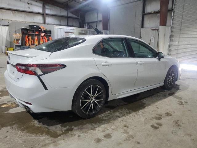 Photo 2 VIN: 4T1G11AK0RU232911 - TOYOTA CAMRY SE N 