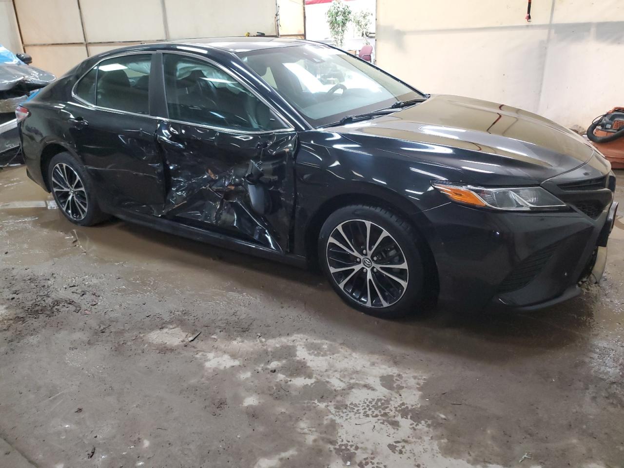 Photo 3 VIN: 4T1G11AK1LU330319 - TOYOTA CAMRY 