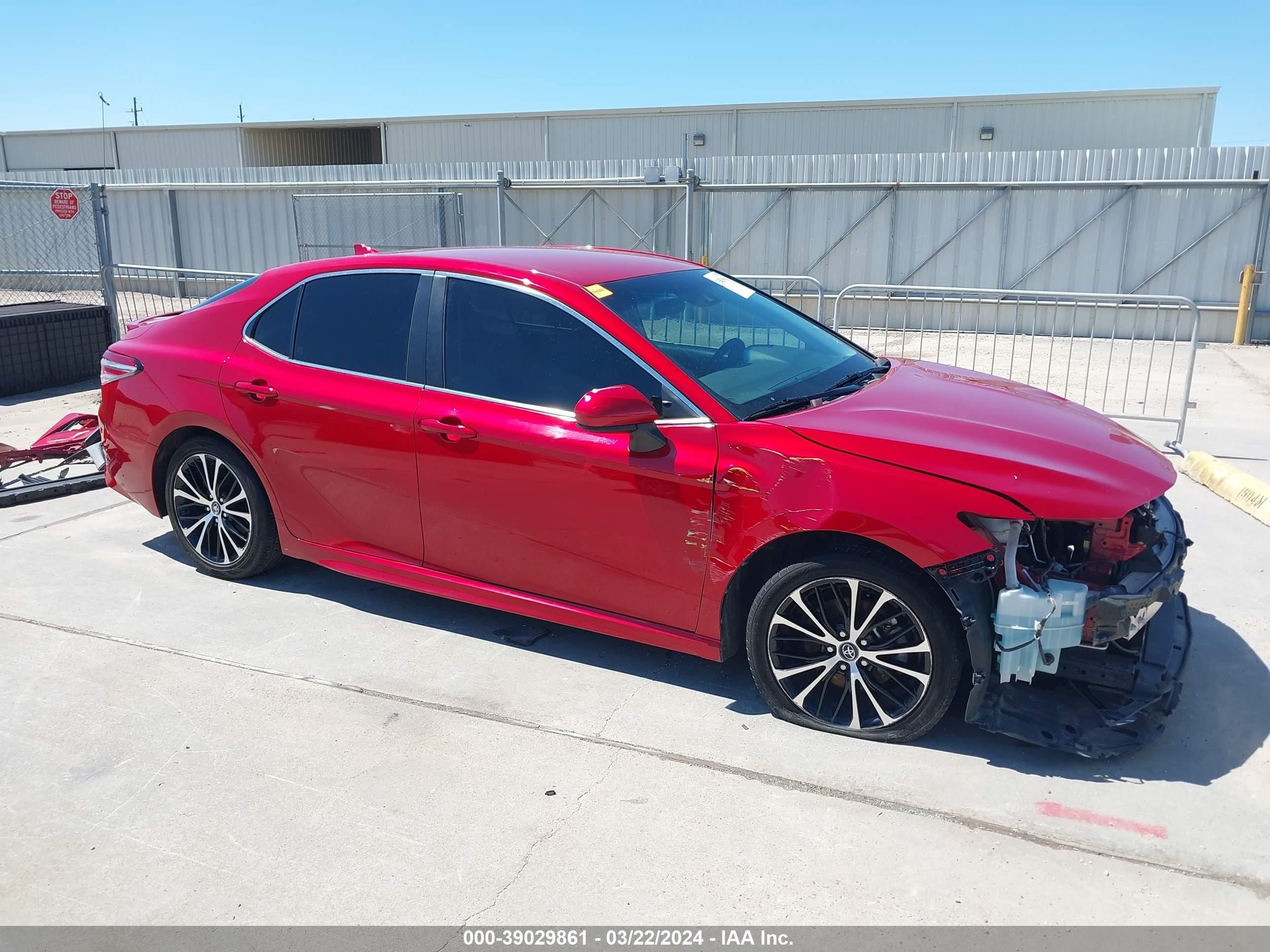 Photo 13 VIN: 4T1G11AK1LU332684 - TOYOTA CAMRY 