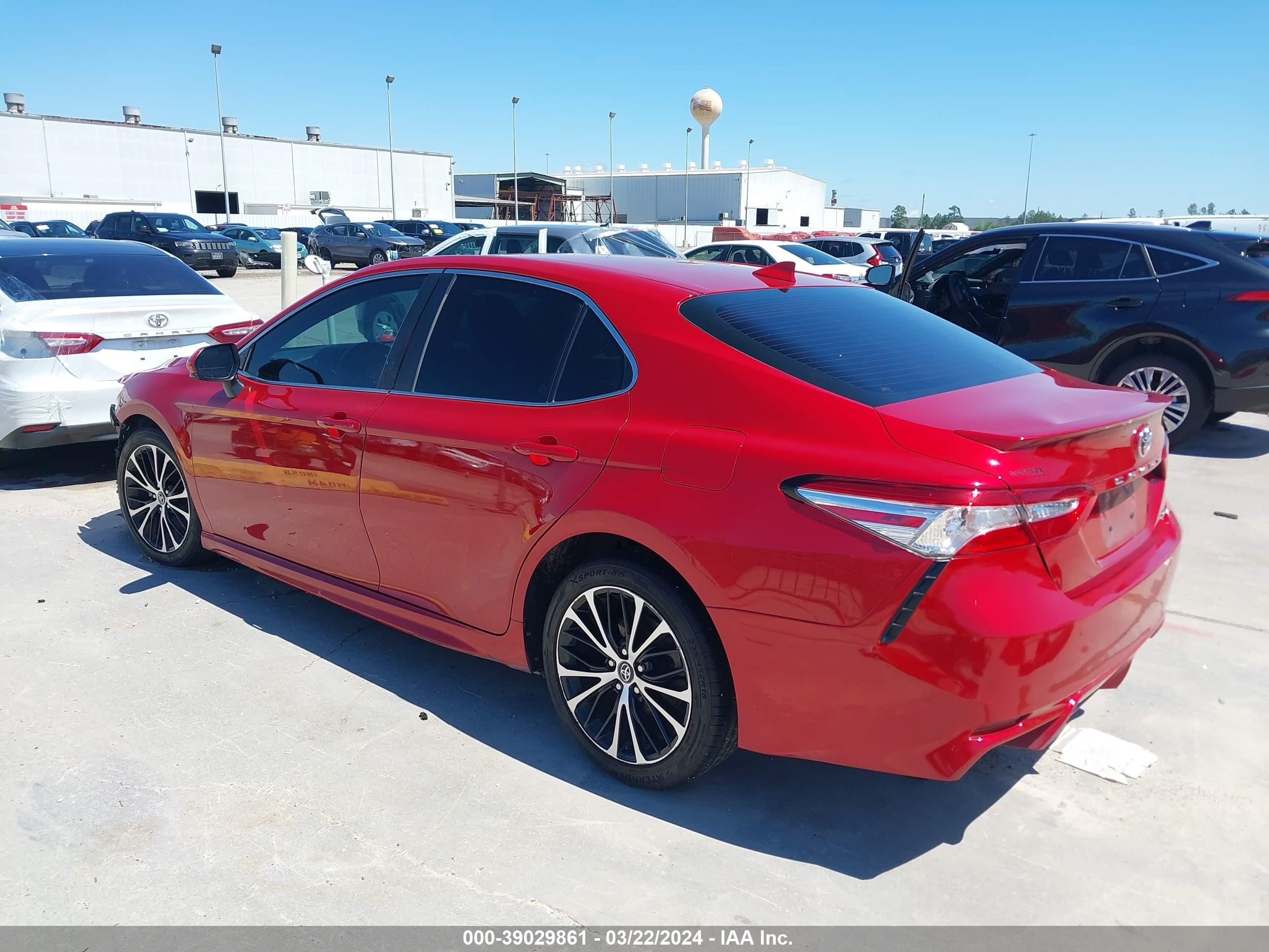 Photo 2 VIN: 4T1G11AK1LU332684 - TOYOTA CAMRY 