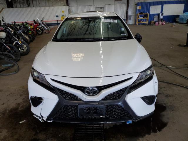 Photo 4 VIN: 4T1G11AK1LU355625 - TOYOTA CAMRY 