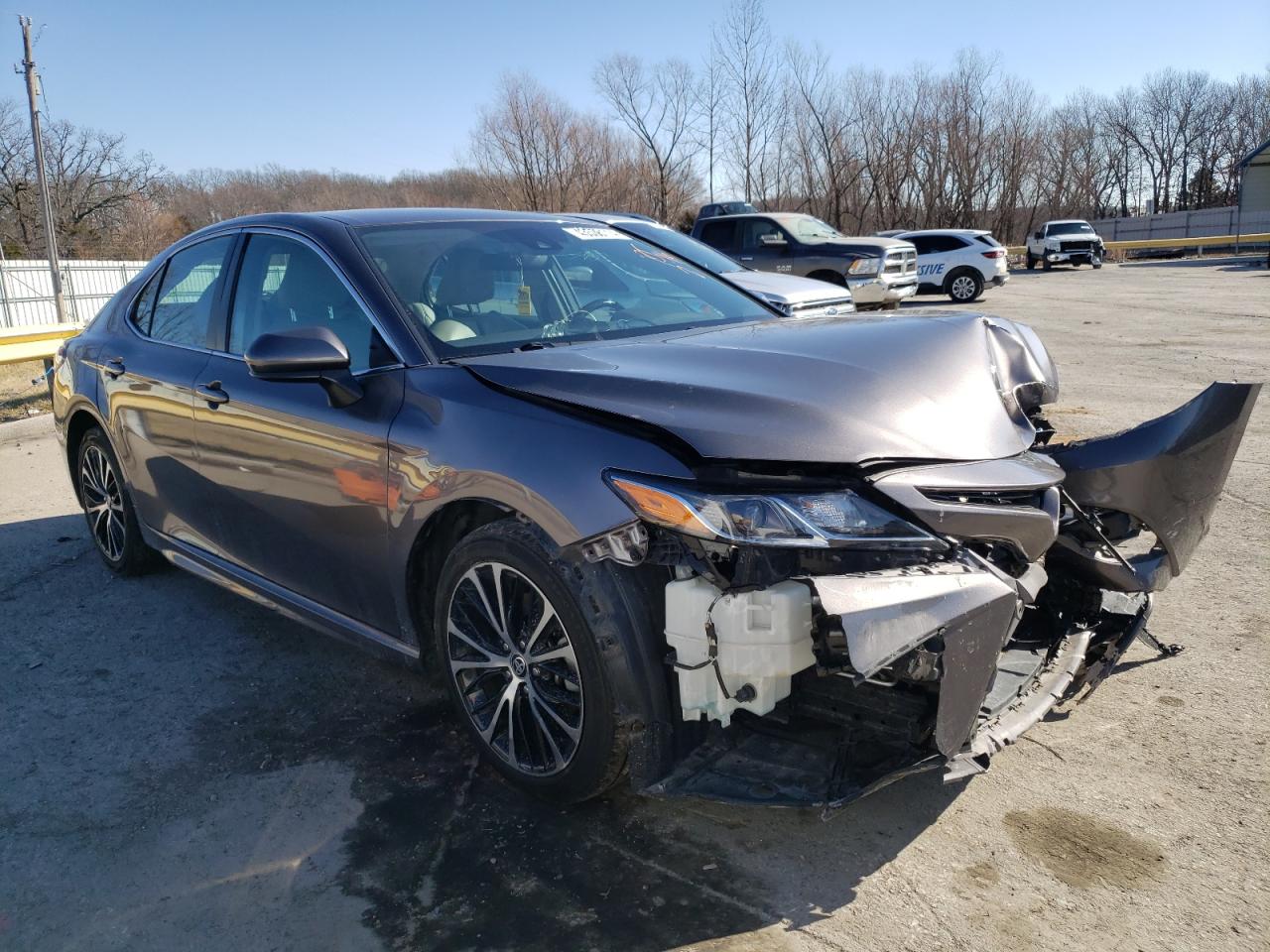 Photo 3 VIN: 4T1G11AK1LU358511 - TOYOTA CAMRY 