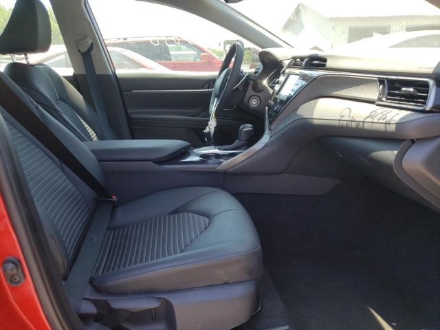 Photo 4 VIN: 4T1G11AK1LU385479 - TOYOTA CAMRY SE 