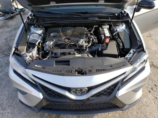 Photo 10 VIN: 4T1G11AK1LU501053 - TOYOTA CAMRY SE 