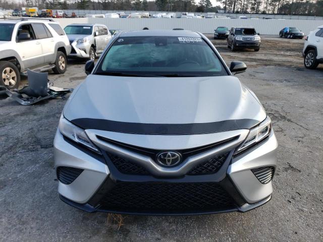 Photo 4 VIN: 4T1G11AK1LU501053 - TOYOTA CAMRY SE 