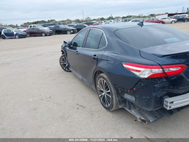 Photo 2 VIN: 4T1G11AK1LU862122 - TOYOTA CAMRY 