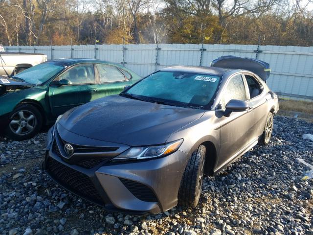 Photo 1 VIN: 4T1G11AK1LU864680 - TOYOTA CAMRY SE 