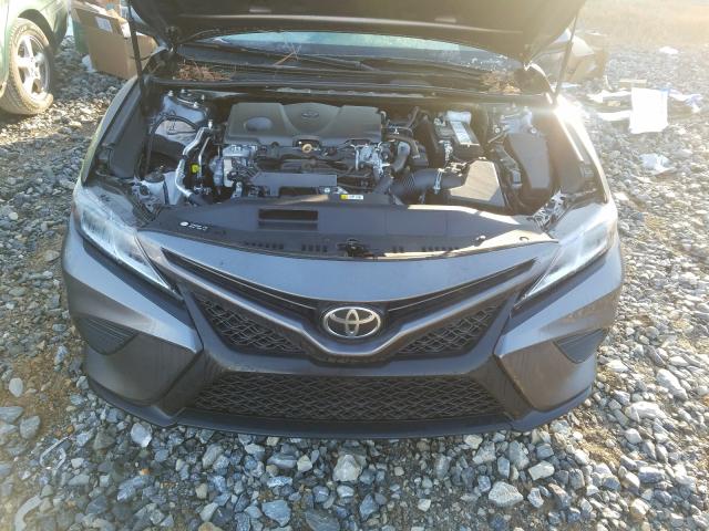 Photo 6 VIN: 4T1G11AK1LU864680 - TOYOTA CAMRY SE 