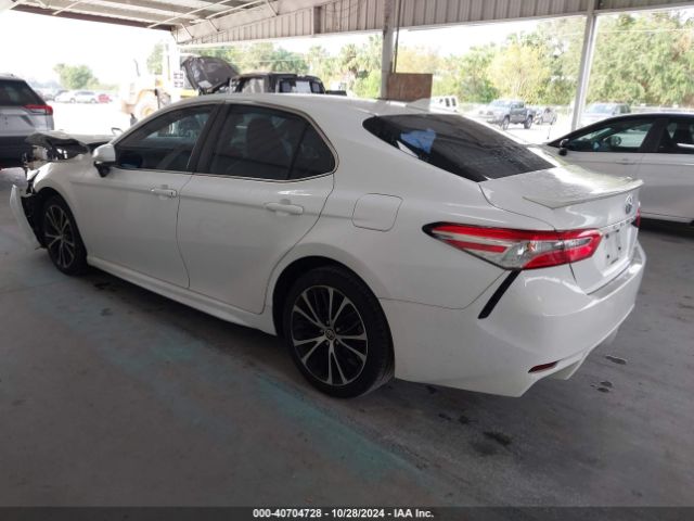 Photo 2 VIN: 4T1G11AK1LU885707 - TOYOTA CAMRY 