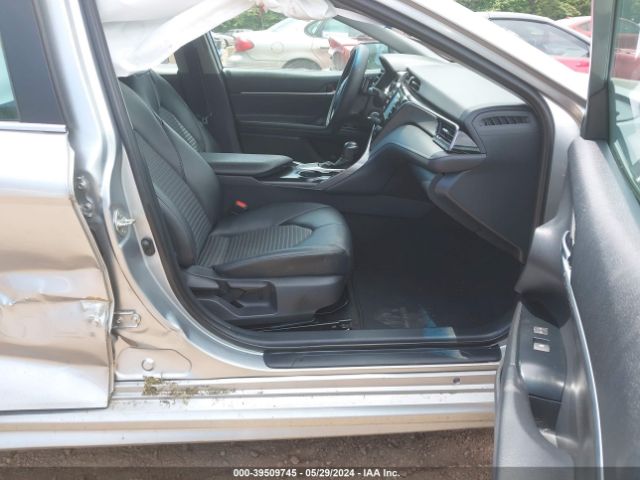 Photo 4 VIN: 4T1G11AK1LU889997 - TOYOTA CAMRY 