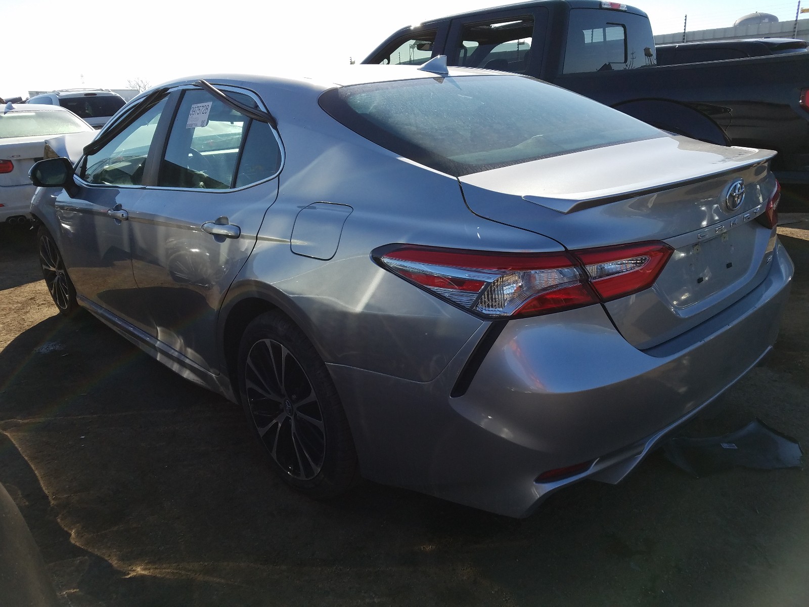 Photo 2 VIN: 4T1G11AK1LU912873 - TOYOTA CAMRY SE 