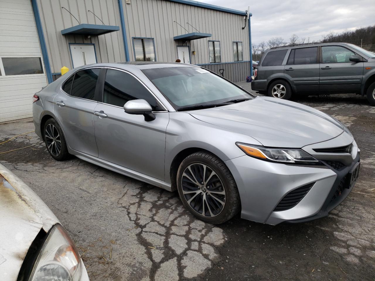 Photo 3 VIN: 4T1G11AK1LU948336 - TOYOTA CAMRY 