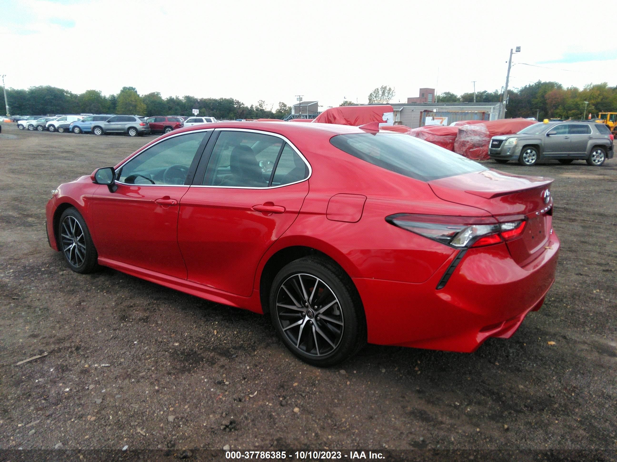 Photo 2 VIN: 4T1G11AK1MU465883 - TOYOTA CAMRY 