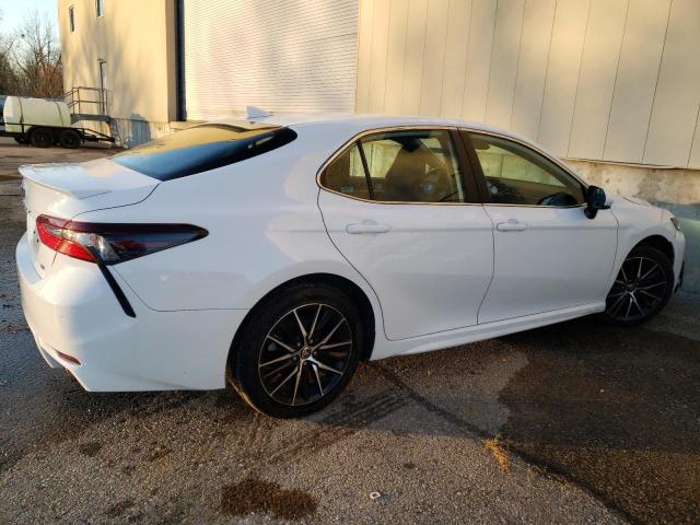 Photo 2 VIN: 4T1G11AK1MU466922 - TOYOTA CAMRY 