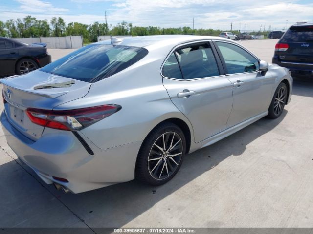 Photo 3 VIN: 4T1G11AK1MU480674 - TOYOTA CAMRY 