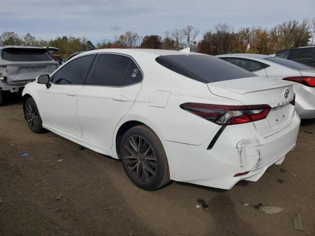 Photo 1 VIN: 4T1G11AK1MU480769 - TOYOTA CAMRY SE 