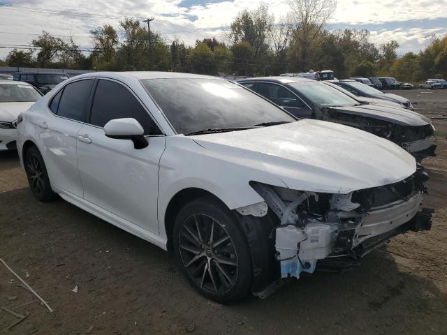 Photo 3 VIN: 4T1G11AK1MU480769 - TOYOTA CAMRY SE 