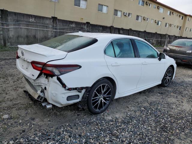 Photo 2 VIN: 4T1G11AK1MU520140 - TOYOTA CAMRY 