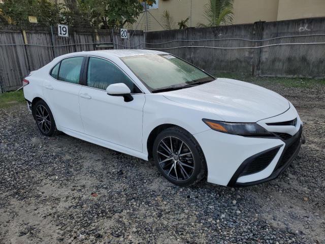 Photo 3 VIN: 4T1G11AK1MU520140 - TOYOTA CAMRY 