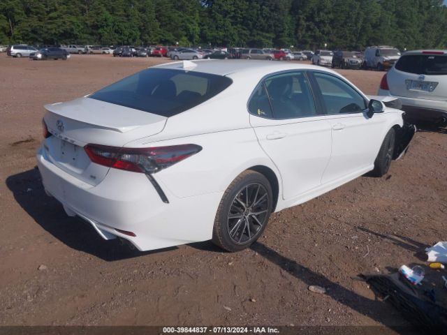 Photo 3 VIN: 4T1G11AK1MU529789 - TOYOTA CAMRY 