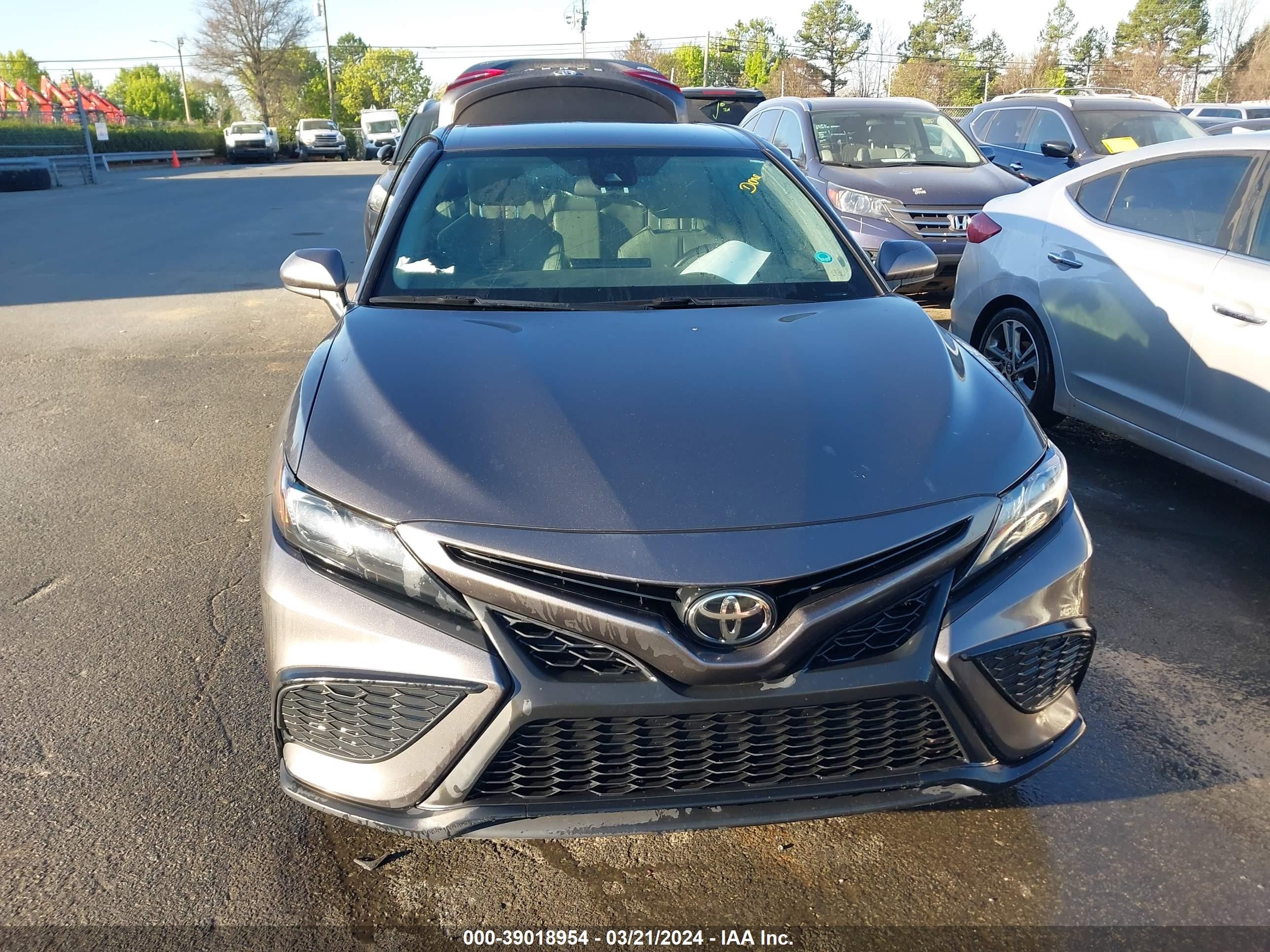 Photo 11 VIN: 4T1G11AK1MU561142 - TOYOTA CAMRY 