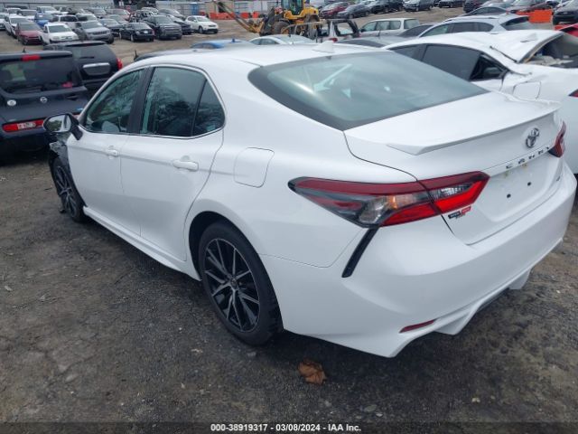 Photo 2 VIN: 4T1G11AK1MU590088 - TOYOTA CAMRY 