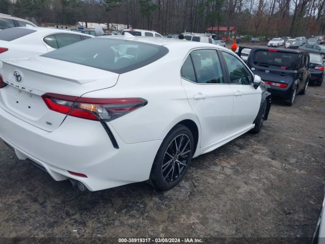 Photo 3 VIN: 4T1G11AK1MU590088 - TOYOTA CAMRY 