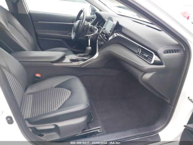 Photo 4 VIN: 4T1G11AK1MU590088 - TOYOTA CAMRY 