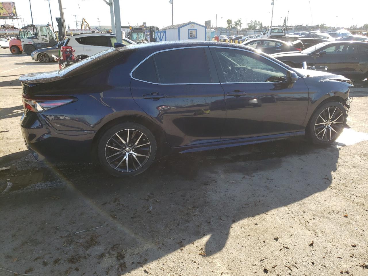 Photo 2 VIN: 4T1G11AK1MU593296 - TOYOTA CAMRY 