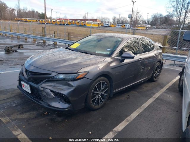 Photo 1 VIN: 4T1G11AK1MU605057 - TOYOTA CAMRY 