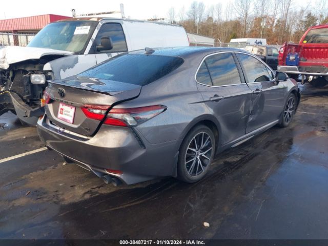 Photo 3 VIN: 4T1G11AK1MU605057 - TOYOTA CAMRY 