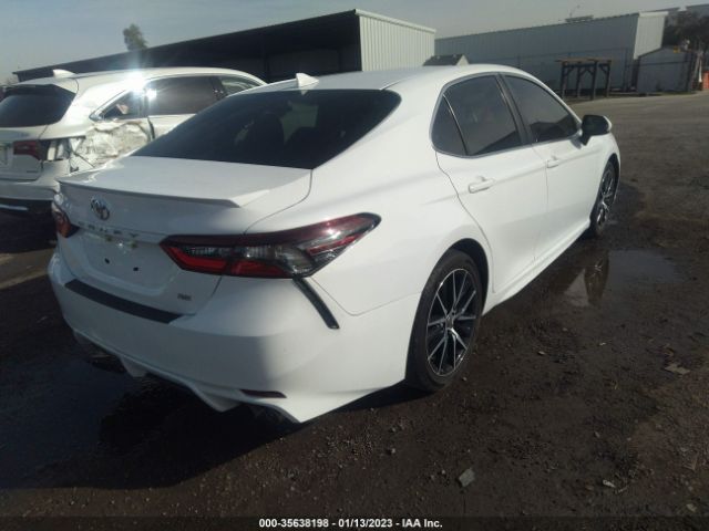 Photo 3 VIN: 4T1G11AK1MU605222 - TOYOTA CAMRY 