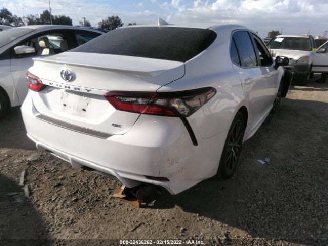 Photo 3 VIN: 4T1G11AK1MU613661 - TOYOTA CAMRY 