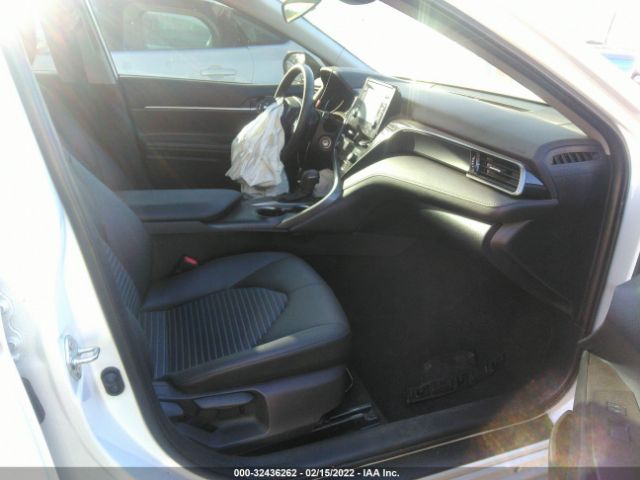 Photo 4 VIN: 4T1G11AK1MU613661 - TOYOTA CAMRY 