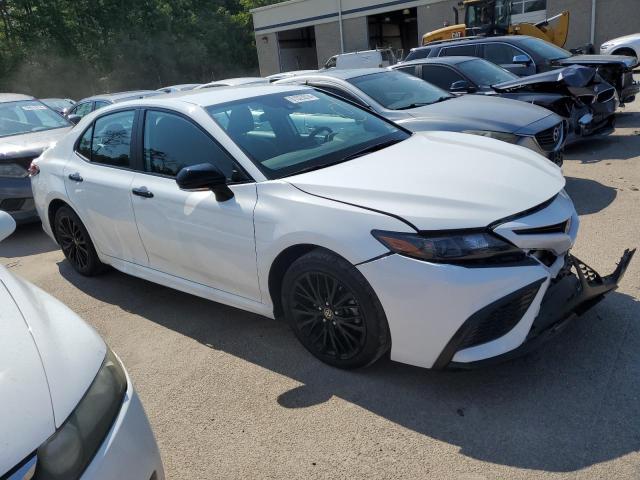 Photo 3 VIN: 4T1G11AK1NU054940 - TOYOTA CAMRY 