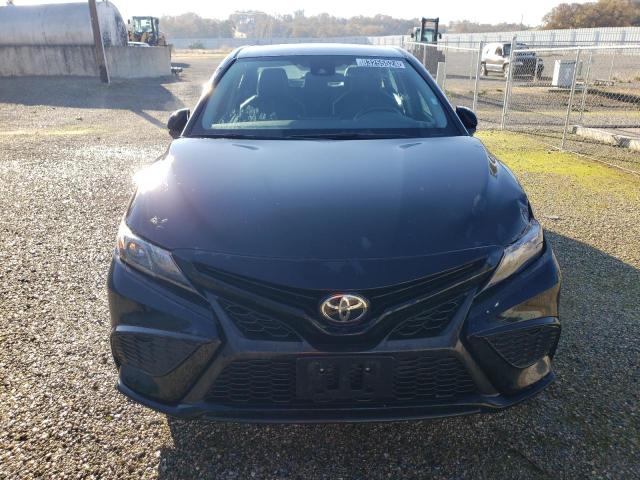 Photo 4 VIN: 4T1G11AK1NU063394 - TOYOTA CAMRY SE 