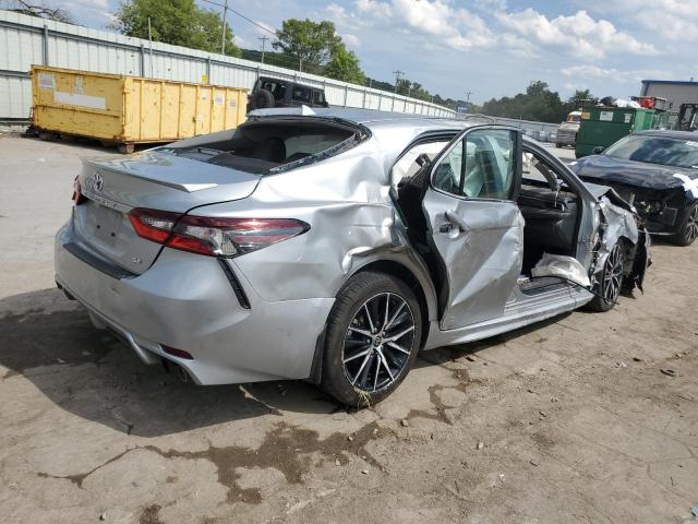 Photo 2 VIN: 4T1G11AK1NU069602 - TOYOTA CAMRY SE 